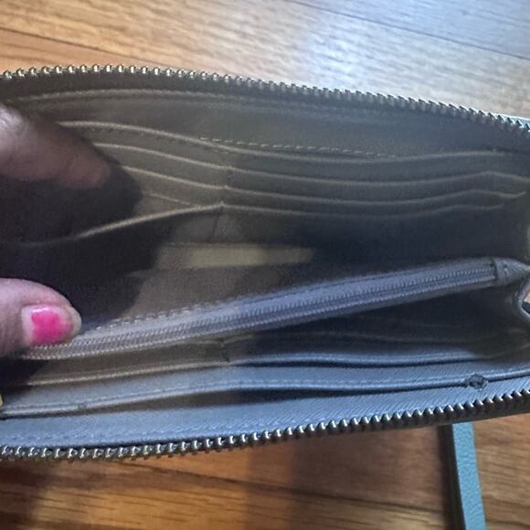 Fossil Green Jori Zip Clutch - Picture 9 of 11